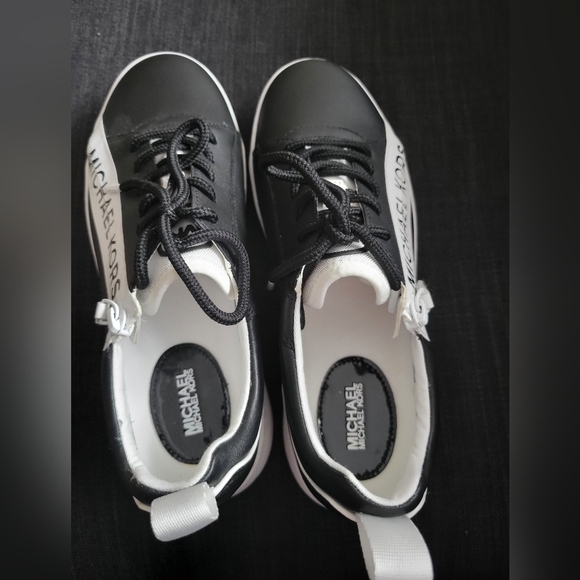 MICHAEL Michael Kors Black and White Logo Sneakers - Picture 3 of 4